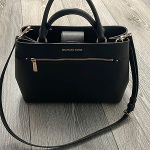Michael kors Hailee Saffiano Leather Med Satchel
